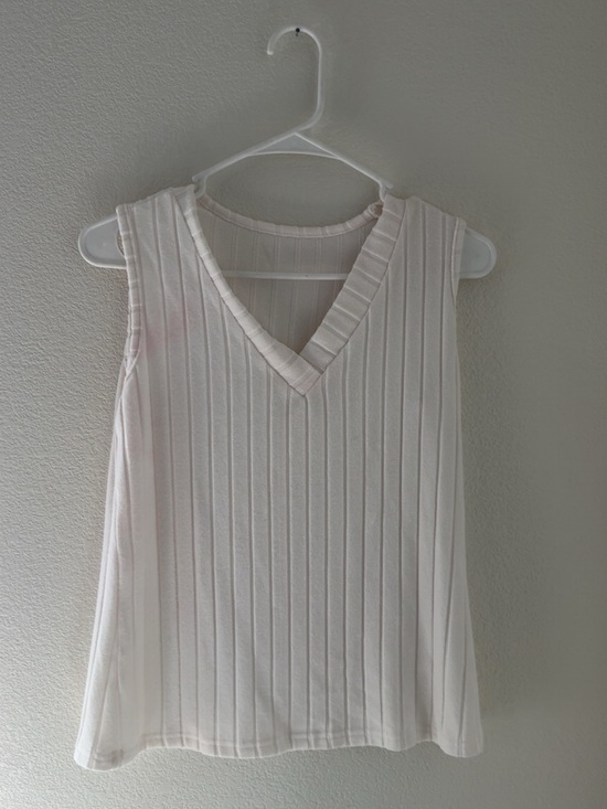 Tops - Sleeveless V-Neck Ribbed Tank - Light Blush